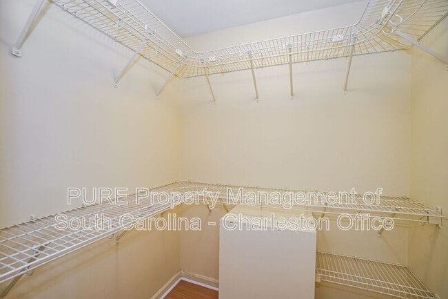 Building Photo - 654 McCutchen Cir