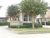 Building Photo - 2750 Holly Hall St
