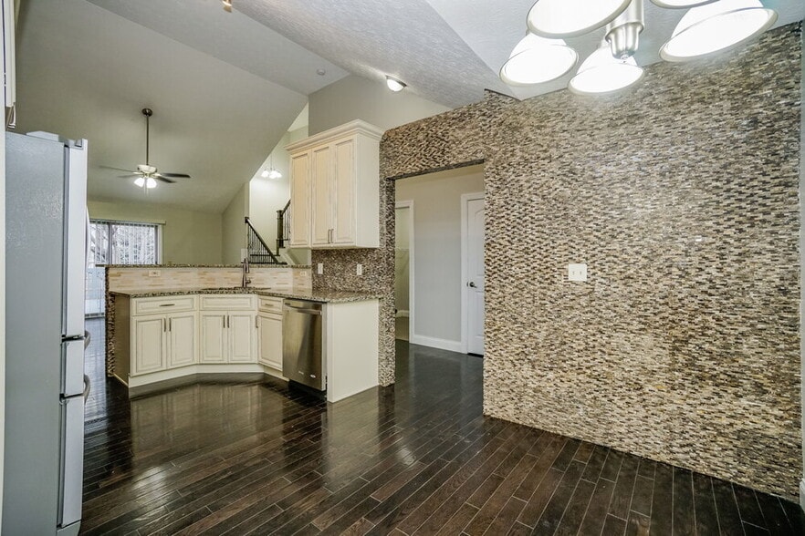 Building Photo - 2131 Juneau Way