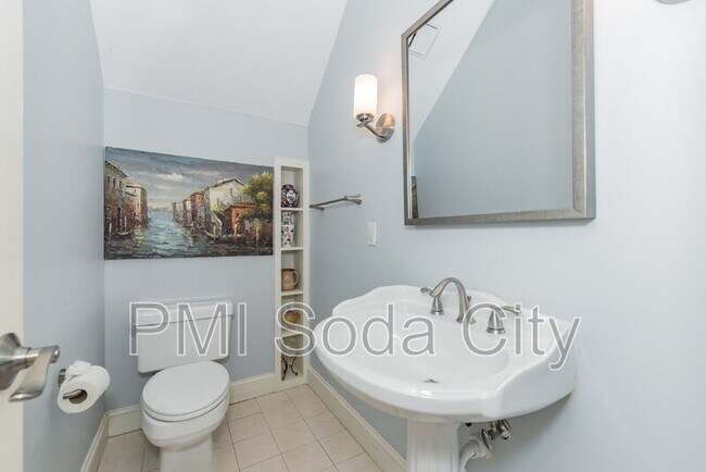 Building Photo - 10 Old Woodlands Ct