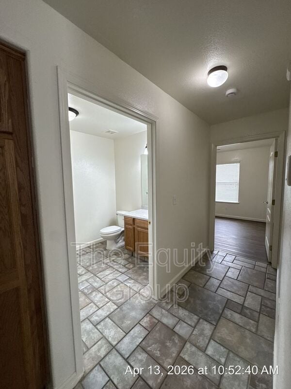 Building Photo - 1923 E Academy Ave