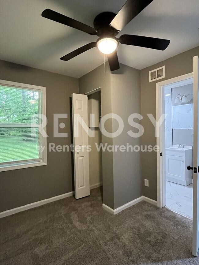 Building Photo - Cozy Rehabbed 4 Bed, 2 Bath with New Appliances in KCMO!