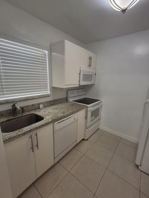 Building Photo - 6507 Winfield Blvd