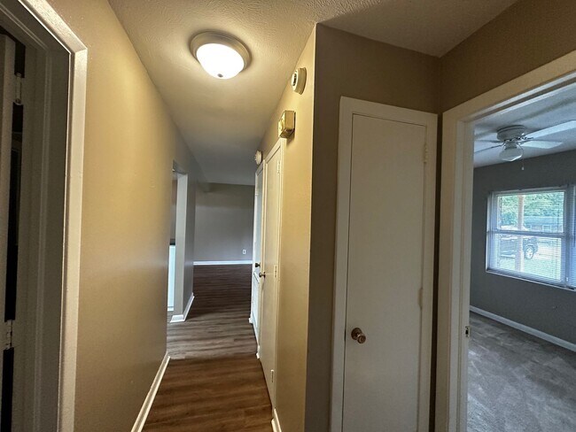 Building Photo - 1730 Atkamire Dr