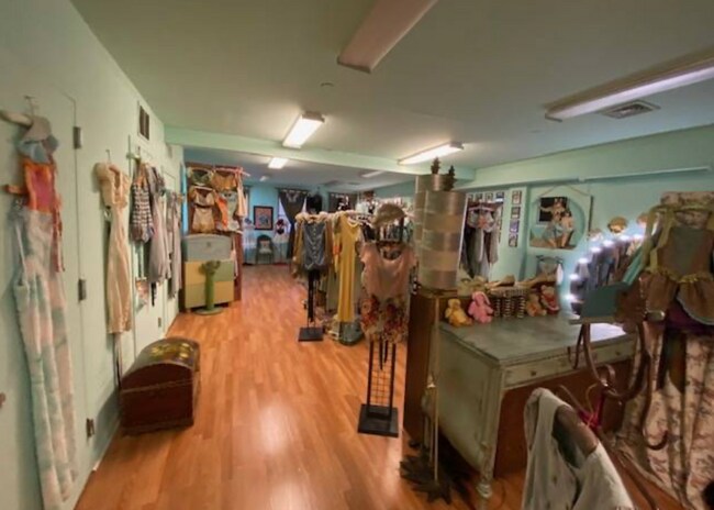 Building Photo - Mulberry Street