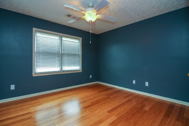 Building Photo - Updated Midland, GA Home