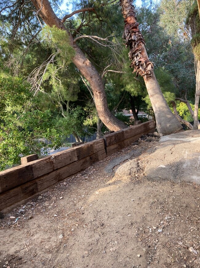 Building Photo - 21621 Circle Trl