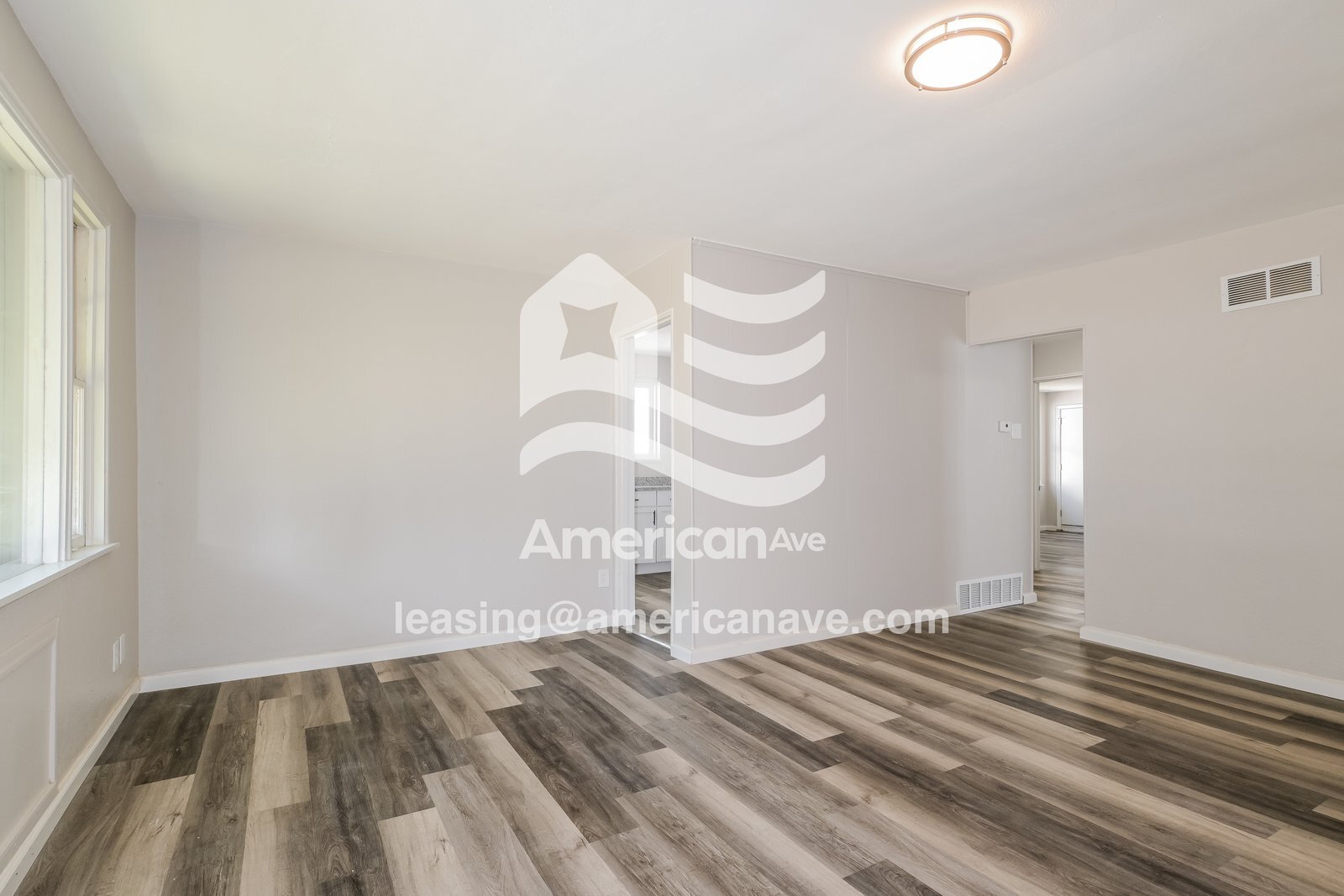 Building Photo - 4424 S 39th St