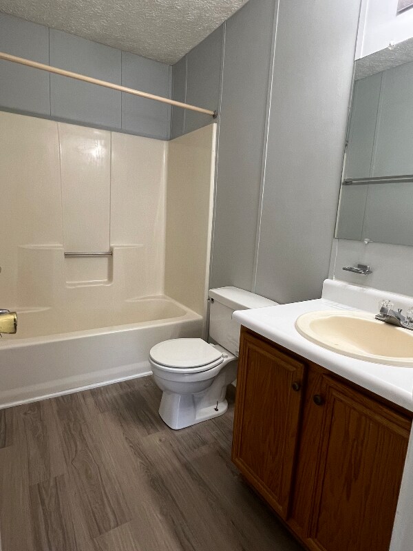 Building Photo - 30 Fonda Dr