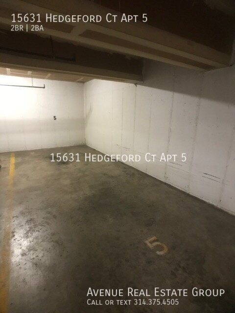 Building Photo - 15631 Hedgeford Ct
