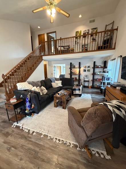 Building Photo - 5095 W Anita St