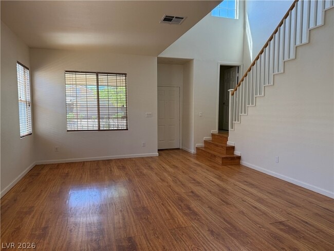 Building Photo - 10116 Desert Wind Dr