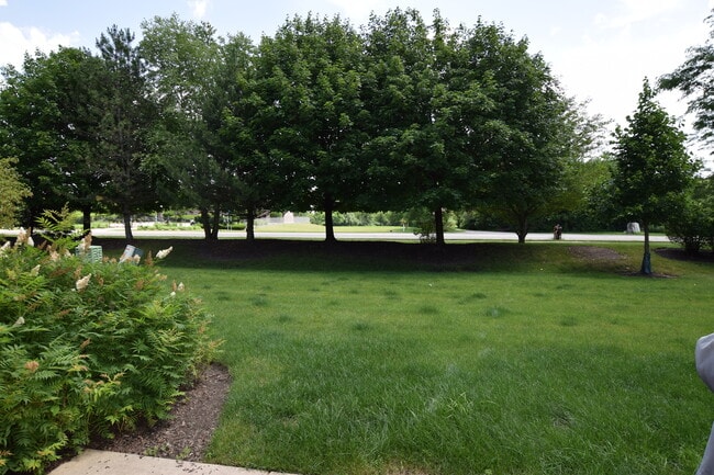 Building Photo - 2382 Claremont Ln