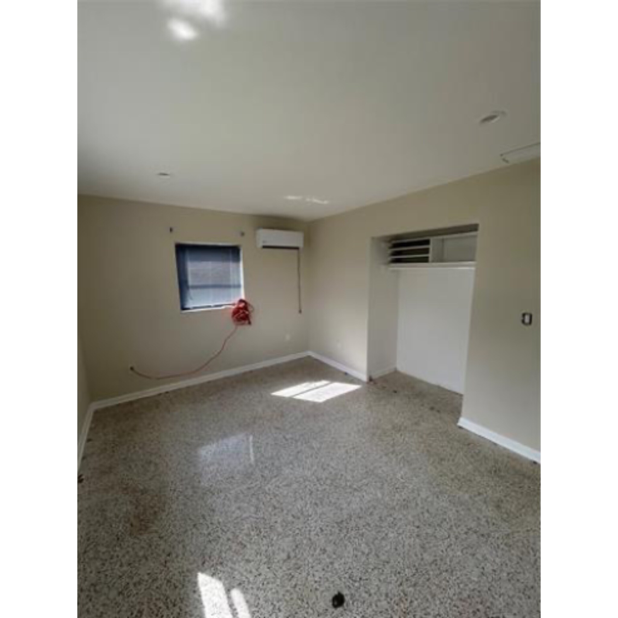 Building Photo - 2020 SW 127th Ct
