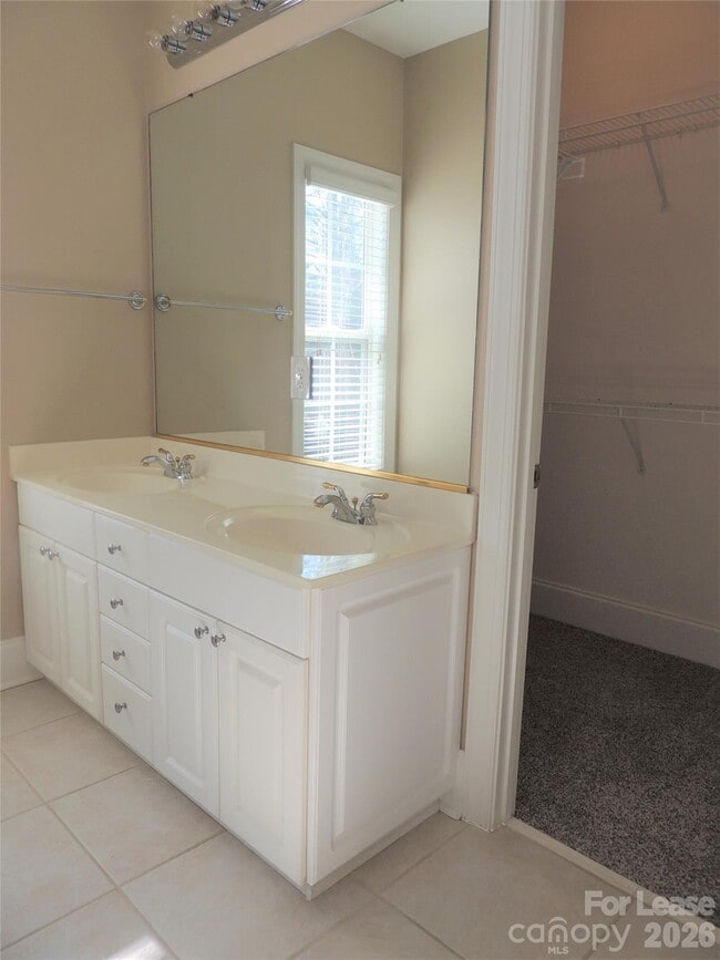 Building Photo - 14555 Adair Manor Ct