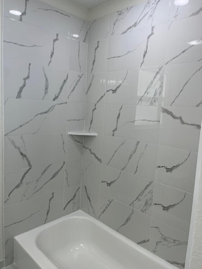 Building Photo - 1310 Canterview Dr