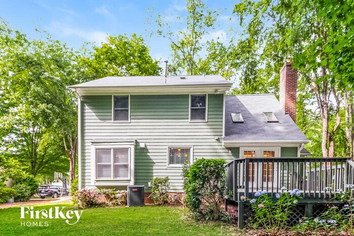 Building Photo - 2417 Quaker Landing Rd