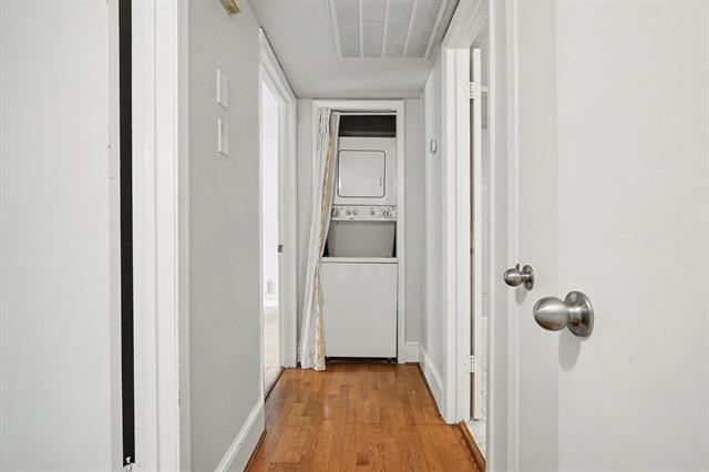 Building Photo - 5926 Sandhurst Ln