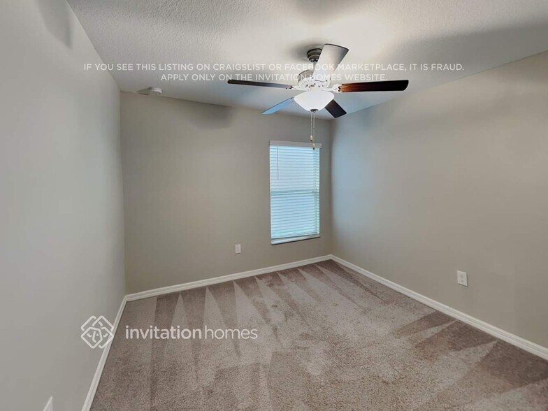 Building Photo - 1533 Blue Rose Dr