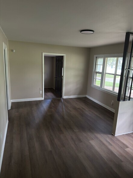 Building Photo - 235 Du Bourg Ln