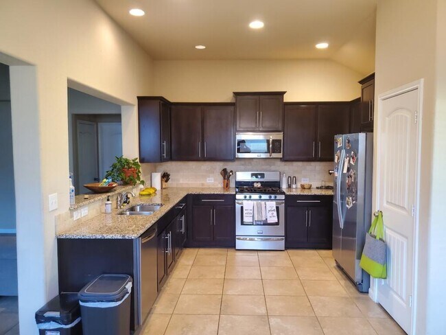 Building Photo - 1024 Palo Duro Loop