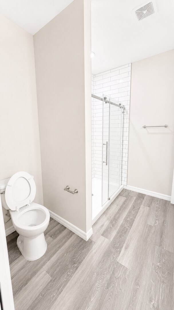 Building Photo - Hidden Gem! Beautiful 3/2 Duplex