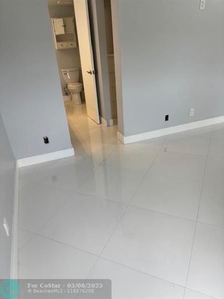 Building Photo - 1811 Sabal Palm Dr