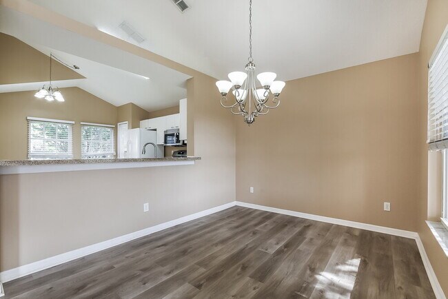 Building Photo - 500 Tuten Trail