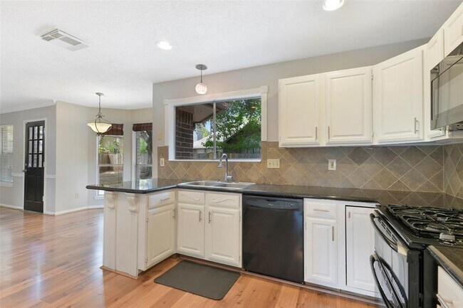 Building Photo - 1407 Quiet Green Ct