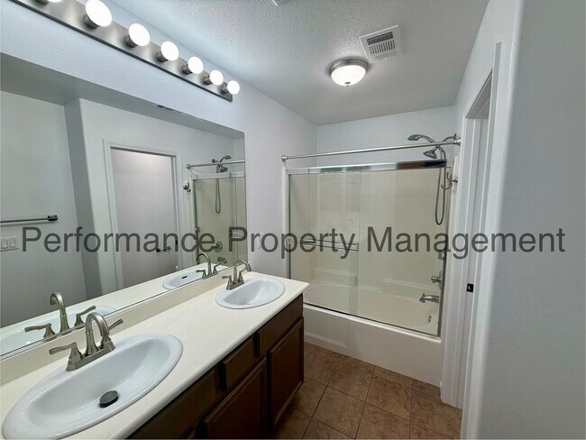 Building Photo - 5503 Coburn Ridge Ct