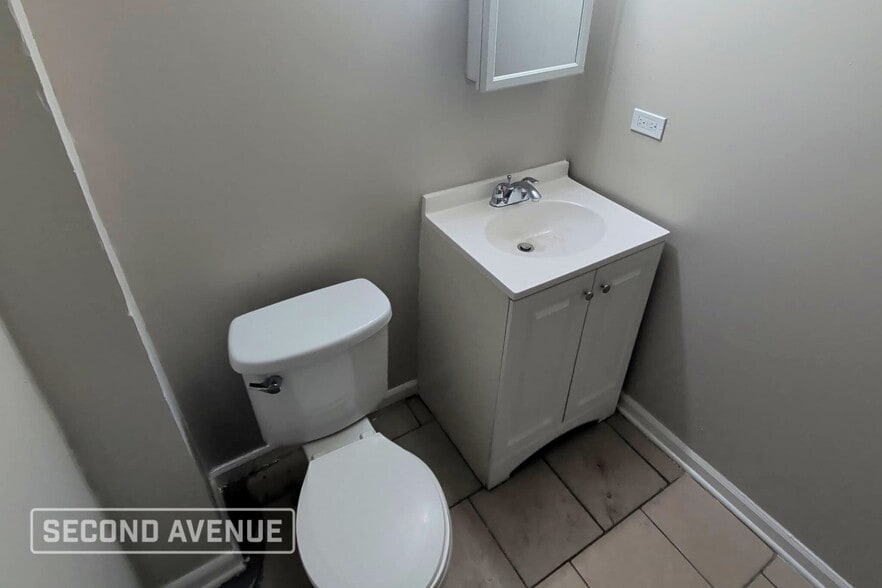 Building Photo - 8725 S Bishop St