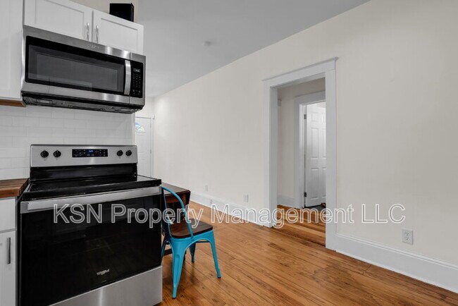Building Photo - 669 E 32nd St