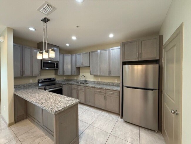 Building Photo - THE DORADO CONDOMINIUMS