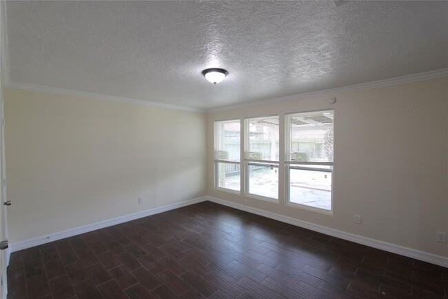 Building Photo - 4311 Aspenglen Dr