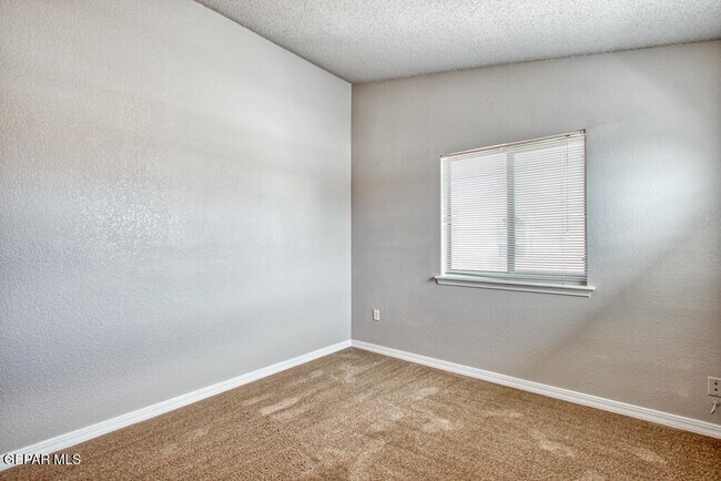 Building Photo - 12760 Tierra Alexis Dr