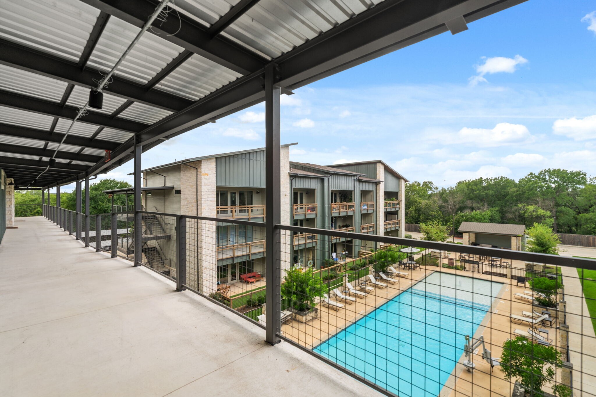 Building Photo - 4704 Sunset Trl