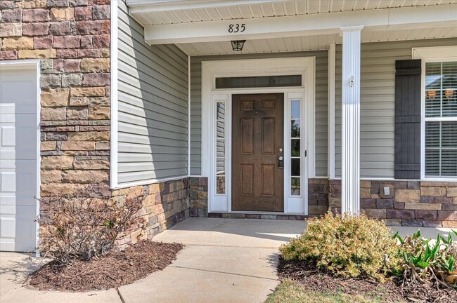 Building Photo - 835 Williford Run Dr