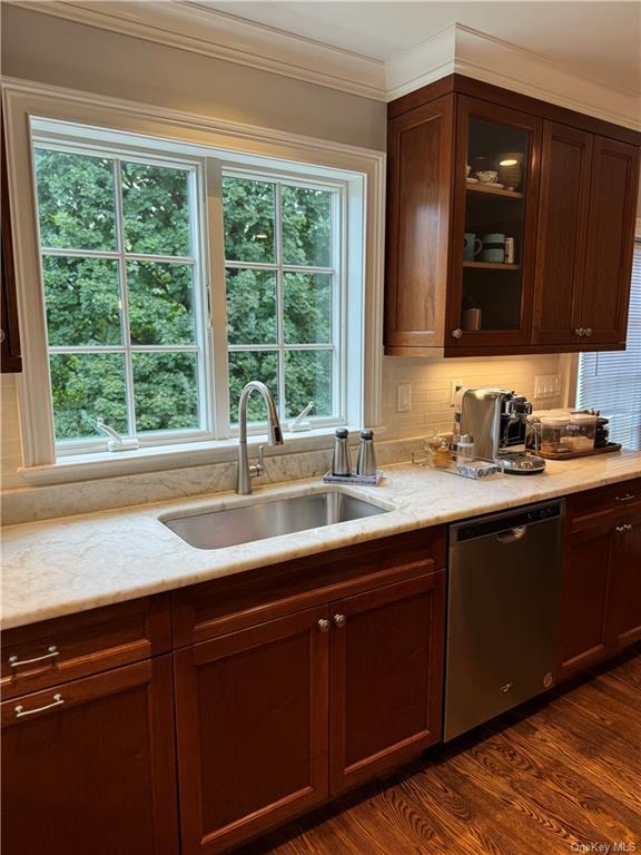 Building Photo - 395 Columbus Ave