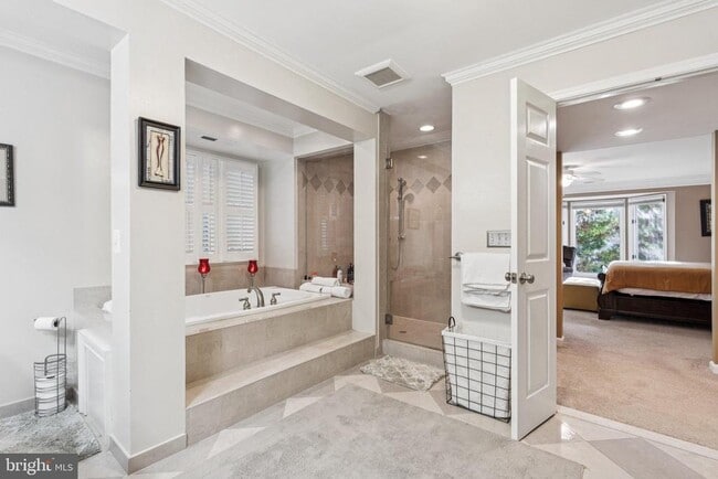 Building Photo - 47660 Pennrun Way