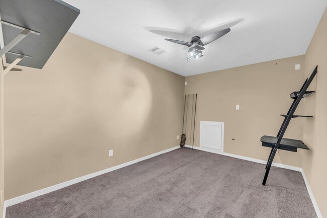 Building Photo - 11631 Trail Point Dr