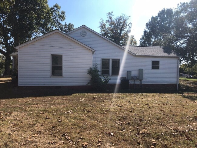 Building Photo - 2/1 Duplex in Shelby, NC