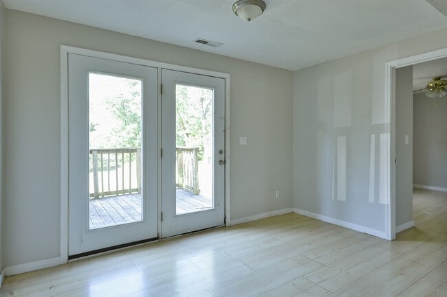 Building Photo - Charming 3 BD, 2 BA Home in Martin, TN!