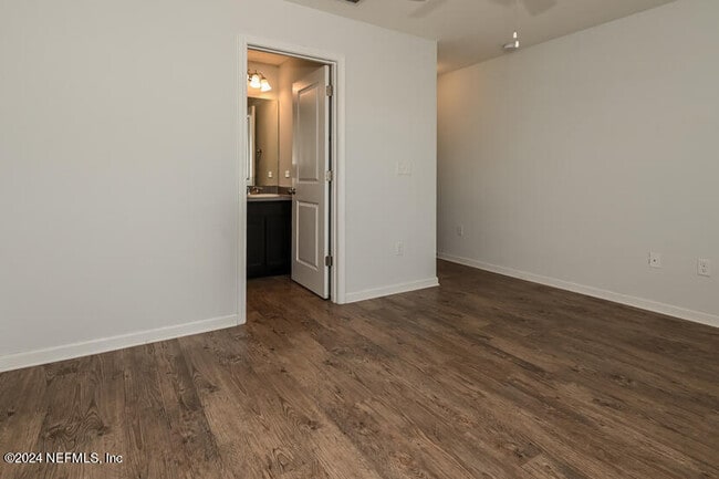 Building Photo - 541 EISEMAN Way