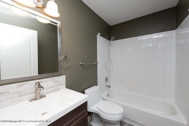 Building Photo - 3904 Plowmans Ct