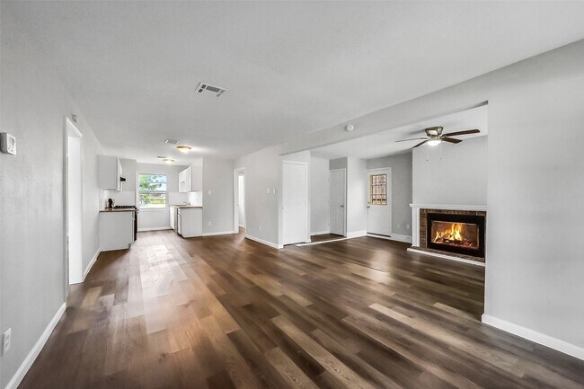 Building Photo - 10987 Fairland Dr