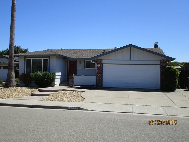 Building Photo - Adorable Home with Lots of Upgrades!