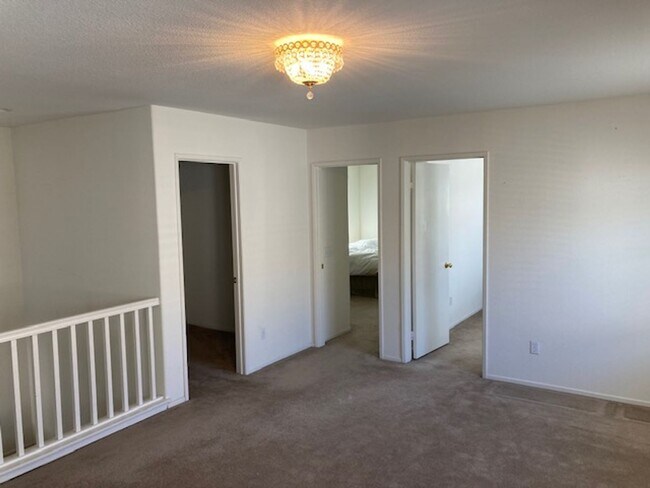 Building Photo - 11832 Potomac Ct