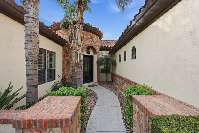 Building Photo - 6570 S Bogle Ave