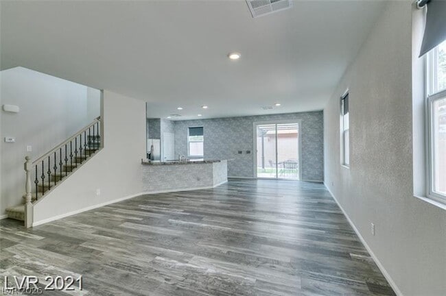 Building Photo - 5475 Ordesa Valley Rd