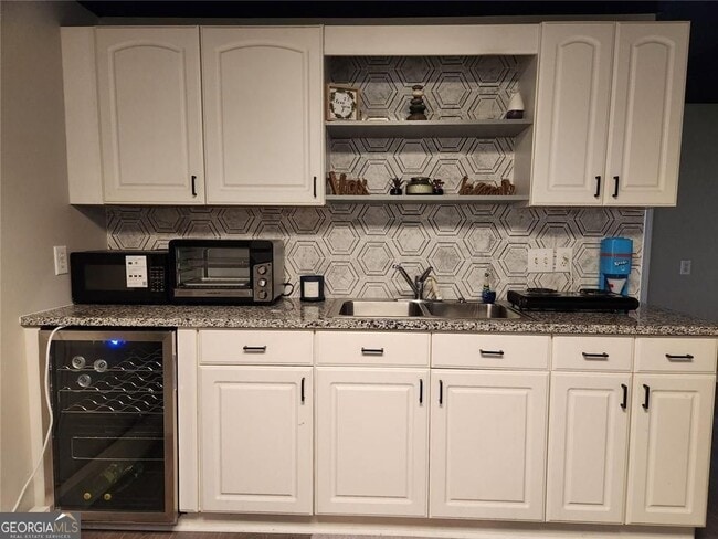 Building Photo - 2785 Shoemaker Ln